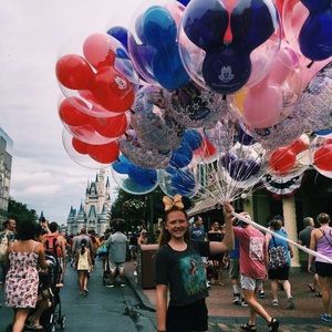 Meet your Posher, Carissa